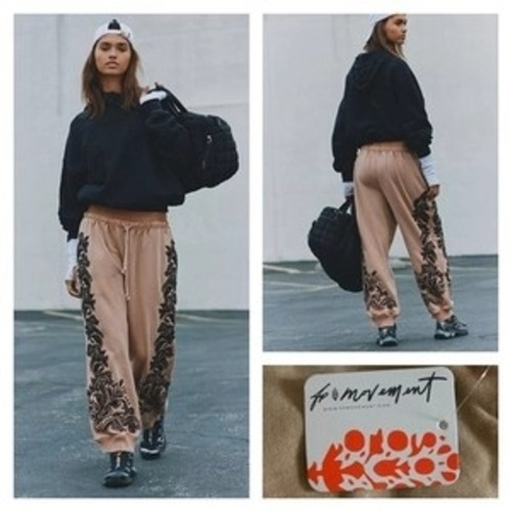257 FP Movement Free People Sand Beige Embroidered Sweatpants Joggers (S, NWT)